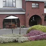 Летний дом Riverview House *