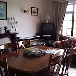 Riverview House בית כפרי את'לון