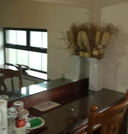 Riverview House Атлон