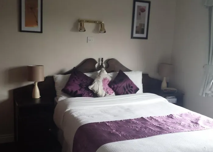 Lantställe Riverview House